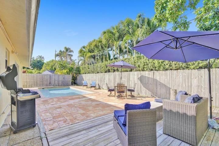 Beautiful 4 Bedrooms/Pool/Walk To Beach 데어필드 비치 외부 사진