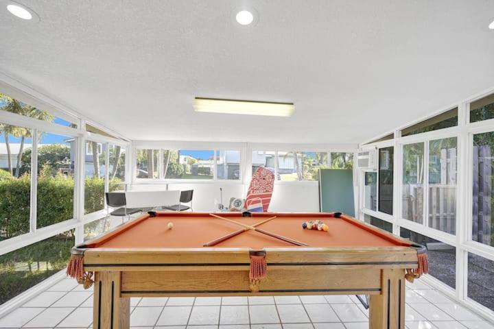 Beautiful 4 Bedrooms/Pool/Walk To Beach 데어필드 비치 외부 사진
