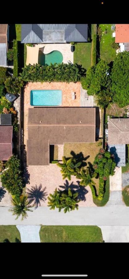 Beautiful 4 Bedrooms/Pool/Walk To Beach 데어필드 비치 외부 사진