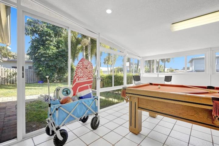 Beautiful 4 Bedrooms/Pool/Walk To Beach 데어필드 비치 외부 사진