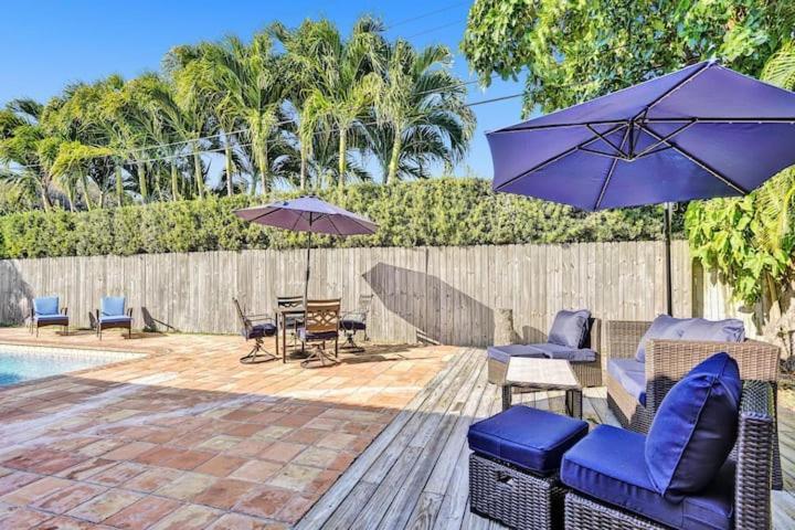 Beautiful 4 Bedrooms/Pool/Walk To Beach 데어필드 비치 외부 사진