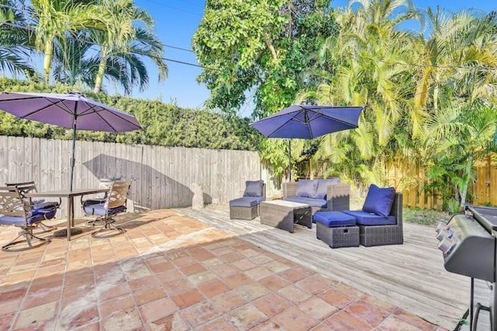 Beautiful 4 Bedrooms/Pool/Walk To Beach 데어필드 비치 외부 사진